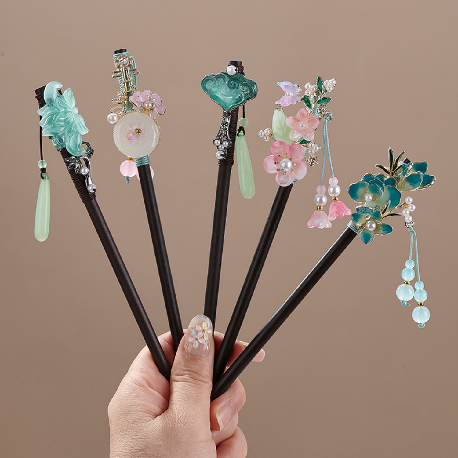 Young Women'S Accessories - Винтажная заколка для волос с цветочным