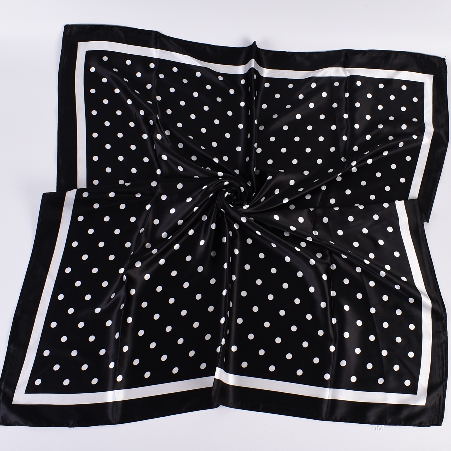 Новый летний модный темперамен – обзор и цена Silk Scarf Square